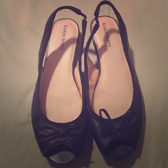 Black Peeptoe Sandal