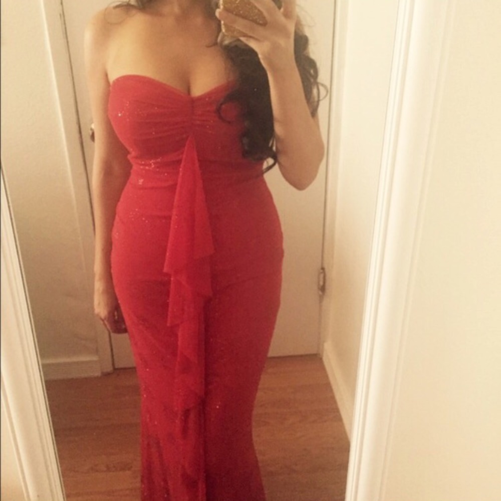 💃🏻Red Jessica Sparkle Gown💃🏻