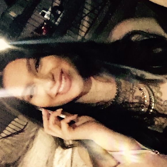 Meet your Posher, Monica