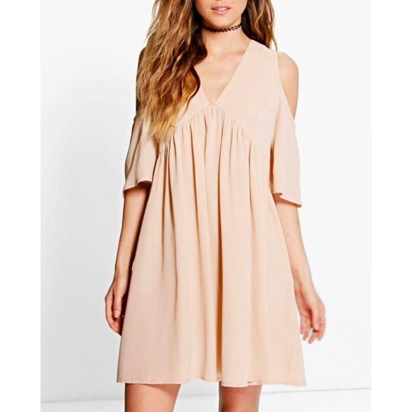 Boohoo Dresses & Skirts - NWT Cold Shoulder Smock Dress