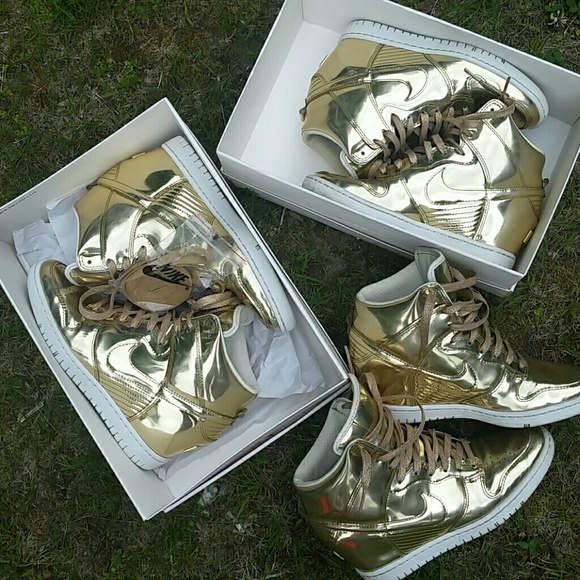 Nike dunk sky hi liquid gold