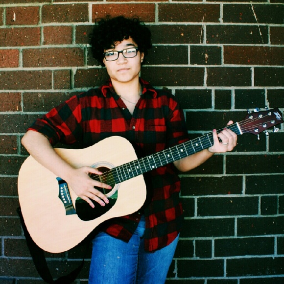 Meet your Posher, Ravin