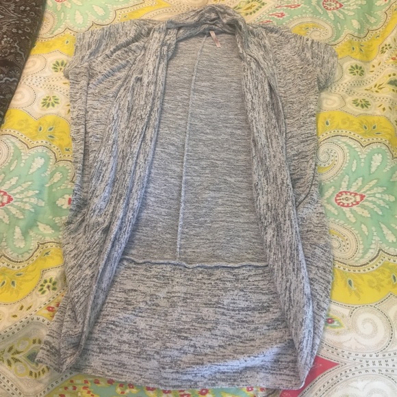 Short sleeve cardigan