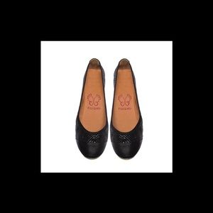 Black flats