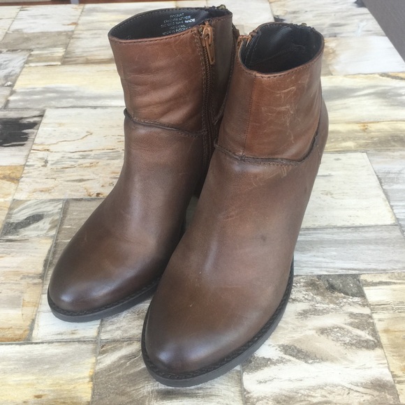 Steve Madden Radioo Ankle Boots