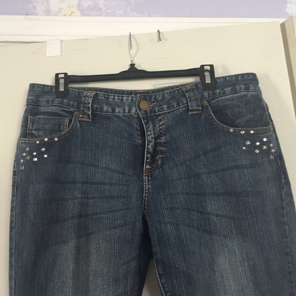 Jeans - Picture 2 of 4