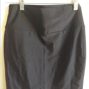 Shiny black Bodycon skirt