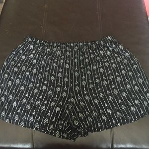 Plus size tribal print shorts