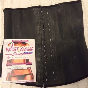 Premadonna waist trainer.