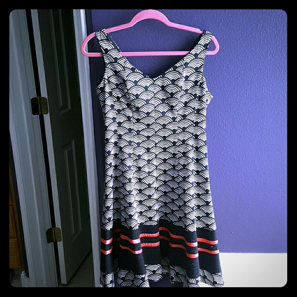 Beautiful Dress!  Perfect for #PRETTYWOMEN