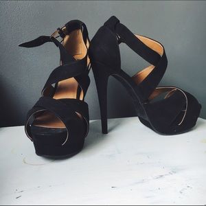 Forever 21 - Strappy Black heels
