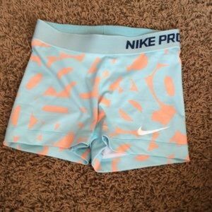NIKE PRO HUNT!!