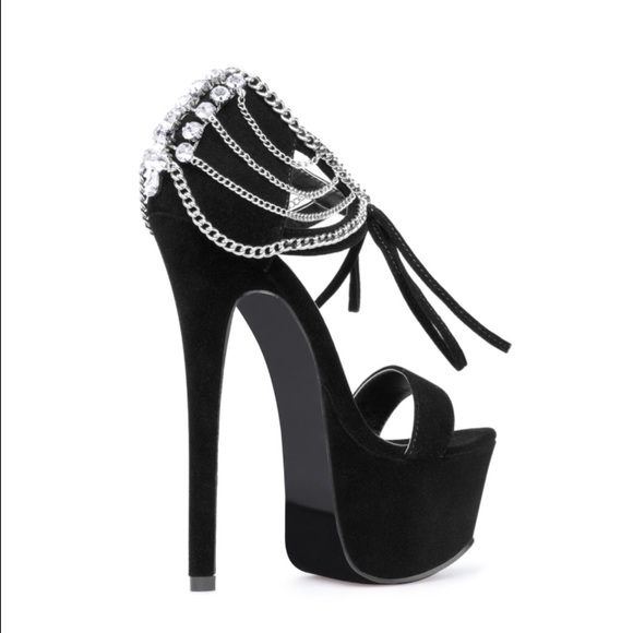 Black suede heels - Picture 4 of 4