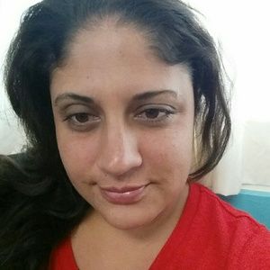 Meet your Posher, Ana