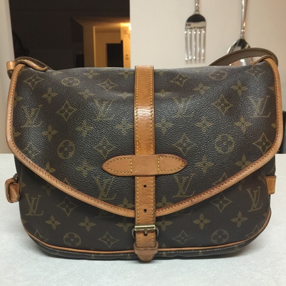 Louis Vuitton Handbags - Authentic Louis Vuitton SAUMUR 30 Bag