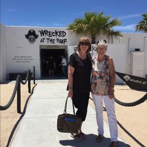 Meet your Posher, Robin