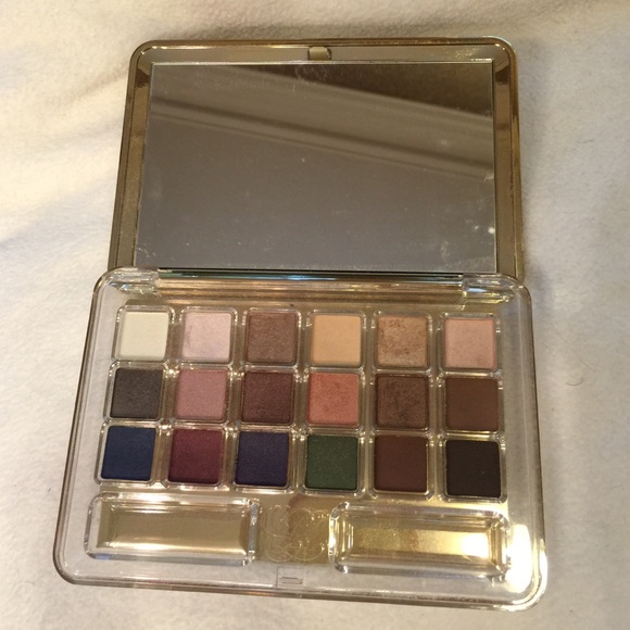 Ester Lauder eye shadow palette