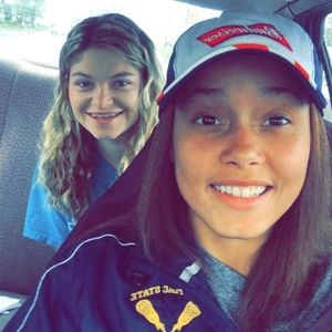 Meet your Posher, Dakota