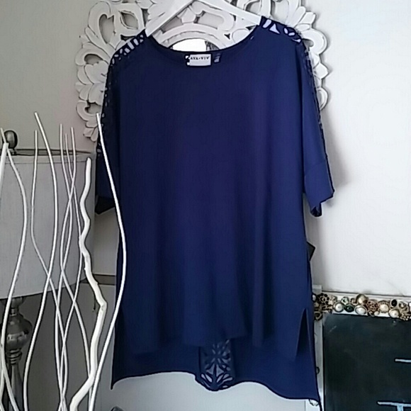 SOLD💁Pretty Blue Chic blouse Size 1X New