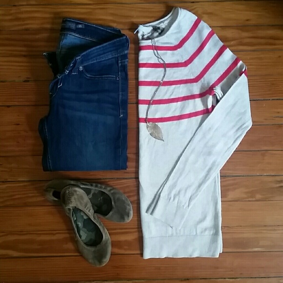 Wide neck lightweight striped sweater