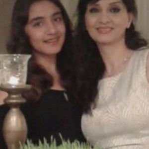 Meet your Posher, Banafsheh