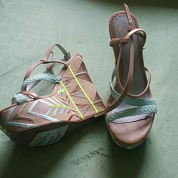 Sam Edelman  Wedge sandal