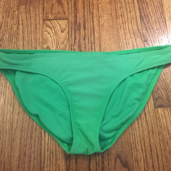 Old Navy swimsuit bottoms. Size Small