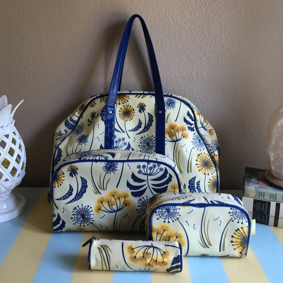 4 piece Danica travel set