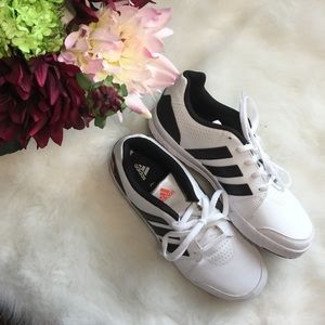 ADIDAS White Black Stripe Sneaker