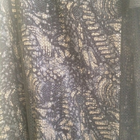 KATAYONE ADELI Silk Racer Back Tank Blouse - Picture 4 of 4