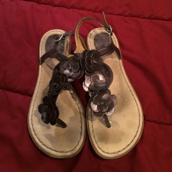 Size 7.5 flowered sandals