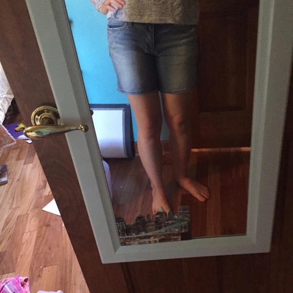 Shorts - Picture 3 of 4