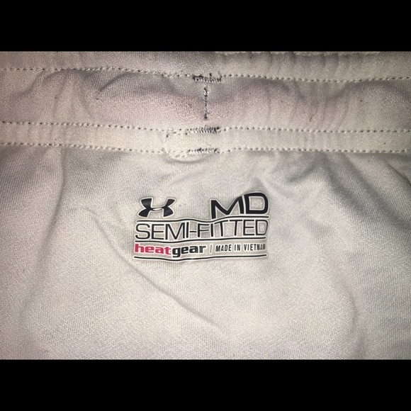 Women's Under Armour Shorts - Picture 2 of 2