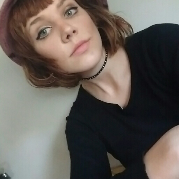 ⚡COMING SOON⚡Punk studded black choker! - Picture 2 of 3