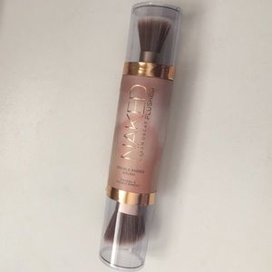 Urban Decay double-ended brush