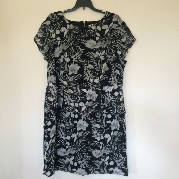 Gorgeous patterned peplum dress