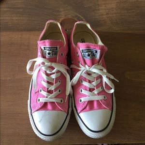 Size 8 Pink Converse