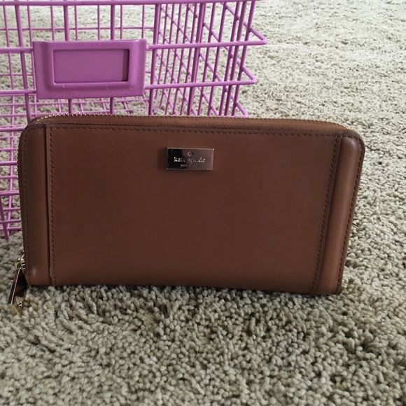 Kate Spade travel wallet