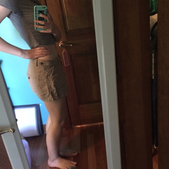 Shorts - Picture 2 of 4