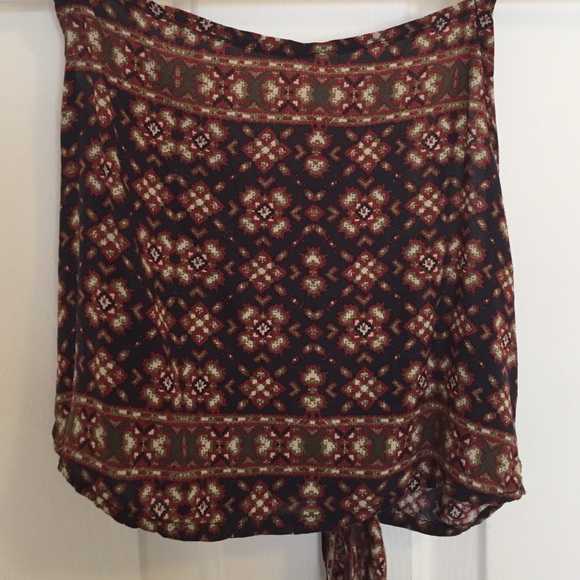 Brandy Melville High Neck Top🌹 - Picture 4 of 4