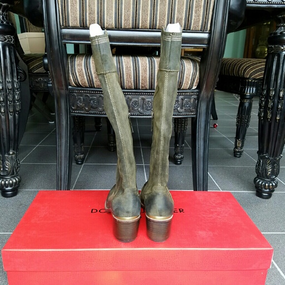 Gorgeous Donald J. Pliner Boots - Picture 4 of 4