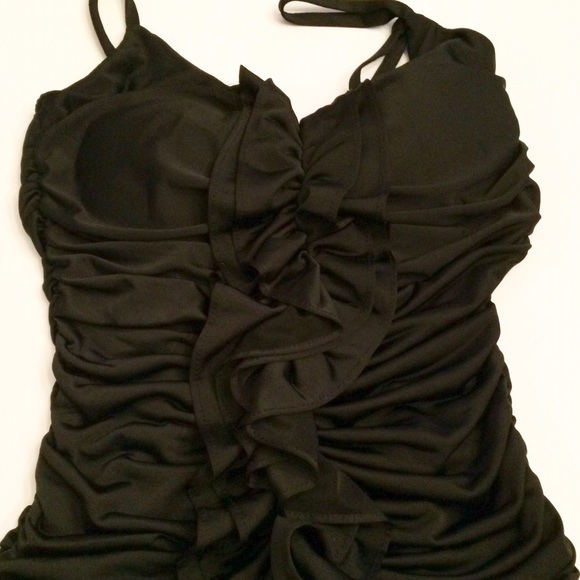 Dresses & Skirts - FINAL PRICE DROP! Ruffle Front Dress