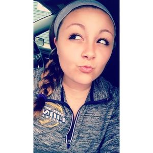 Meet your Posher, Alyssa