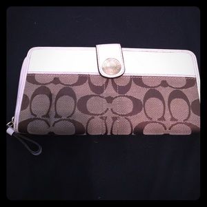 Coach wallet