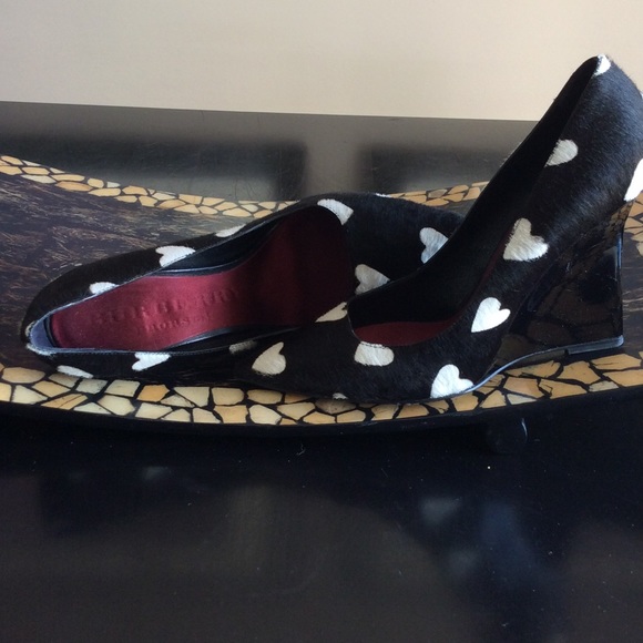 Authentic Burberry Prorsum heart wedge - Picture 2 of 4
