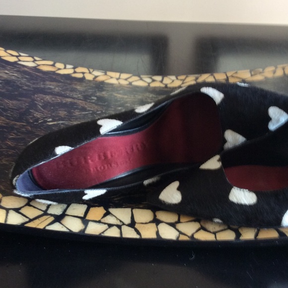 Authentic Burberry Prorsum heart wedge - Picture 3 of 4