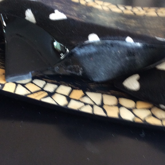 Authentic Burberry Prorsum heart wedge - Picture 4 of 4