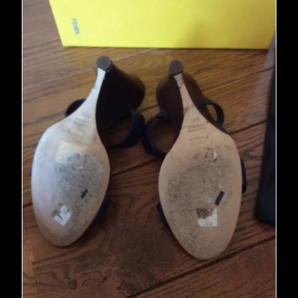 Fendi authentic blue leather - Picture 3 of 4