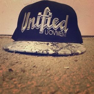 Unified Uovment SnapBack