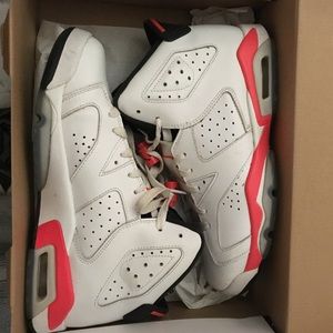 Air Jordan 6 Retro BG size 6.5 Youth